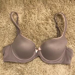 Victoria’s Secret lined Demi bra 34B